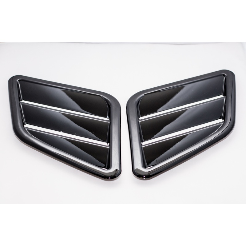 Universal bonnet vents Gloss black