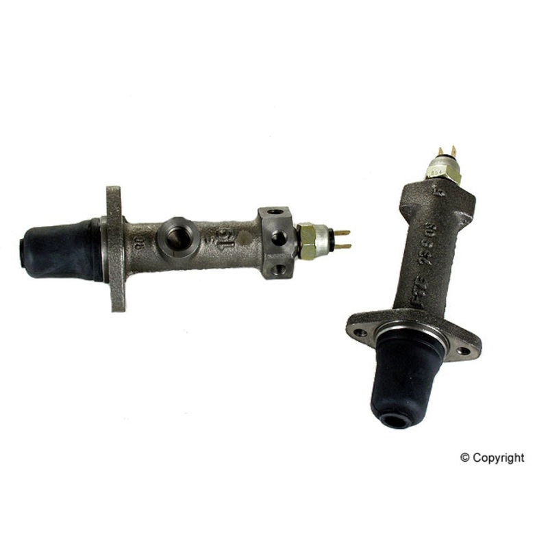 Brake Master Cylinder, -64 I
