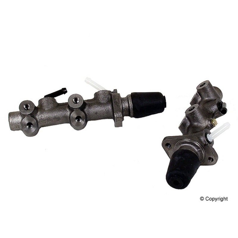 Brake Master Cylinder, 71-79 Super