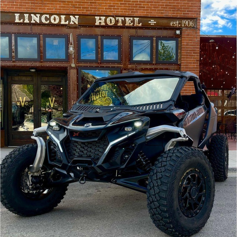 Can Am Maverick R Vented Glass Windshield Black Black