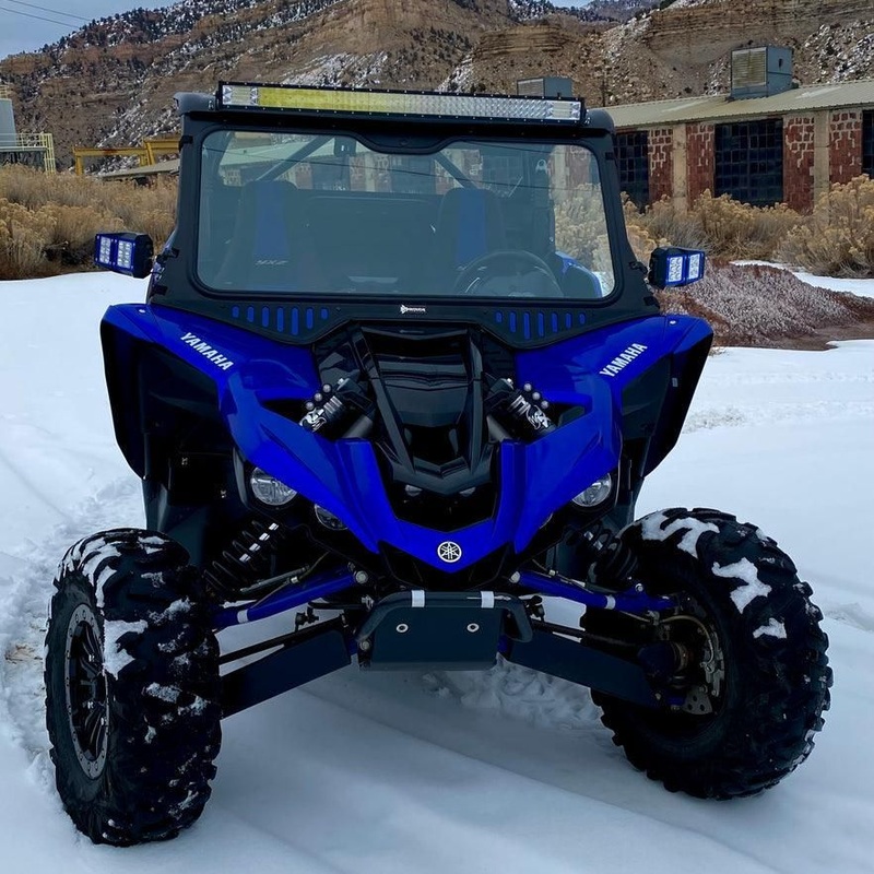 Yamaha YXZ (2019-2025) Vented Glass Windshield Black Frame Black Vents
